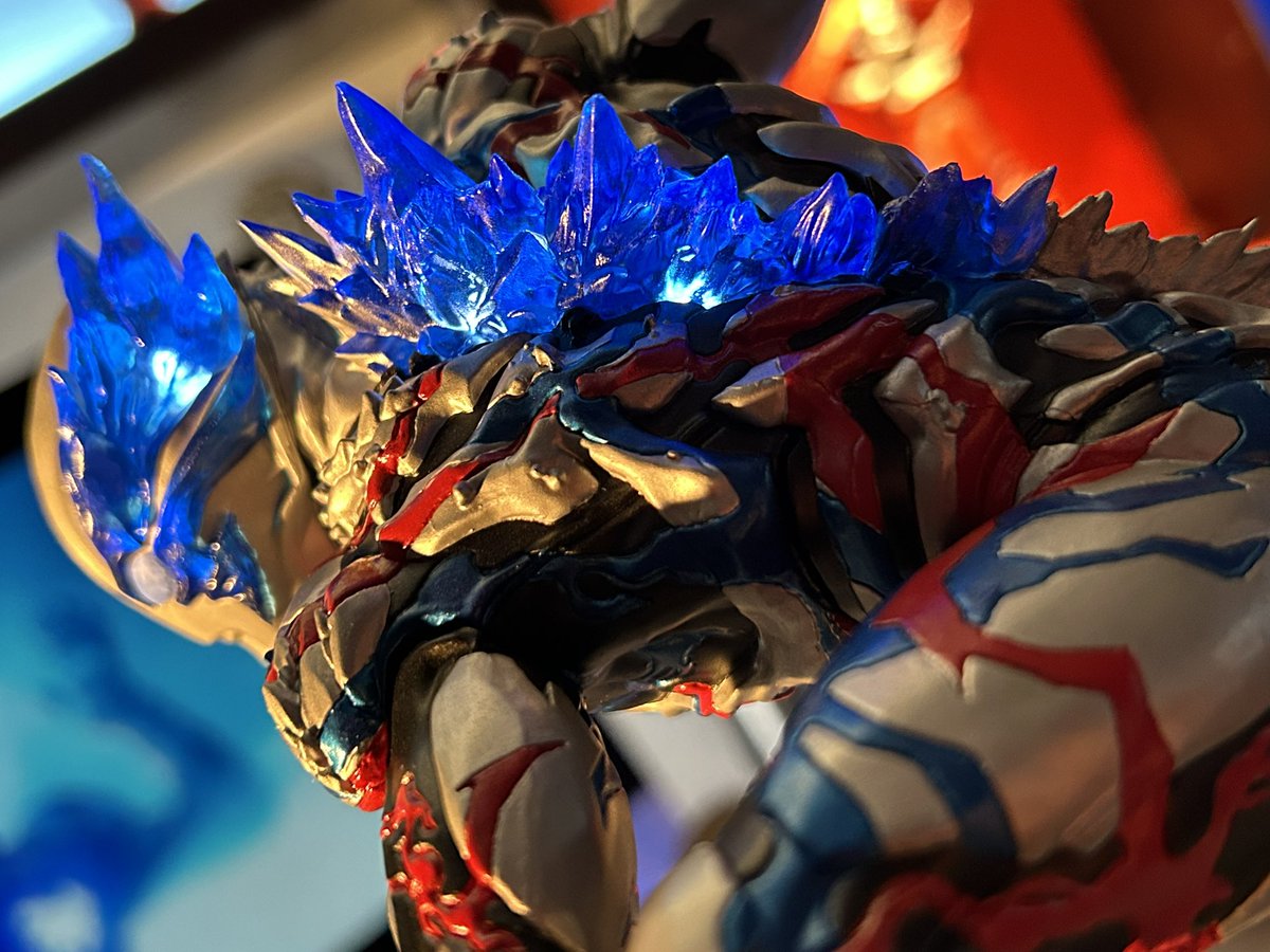 Wrong Floor製 「ウルトラマンブレーザー（スパイラルバレード