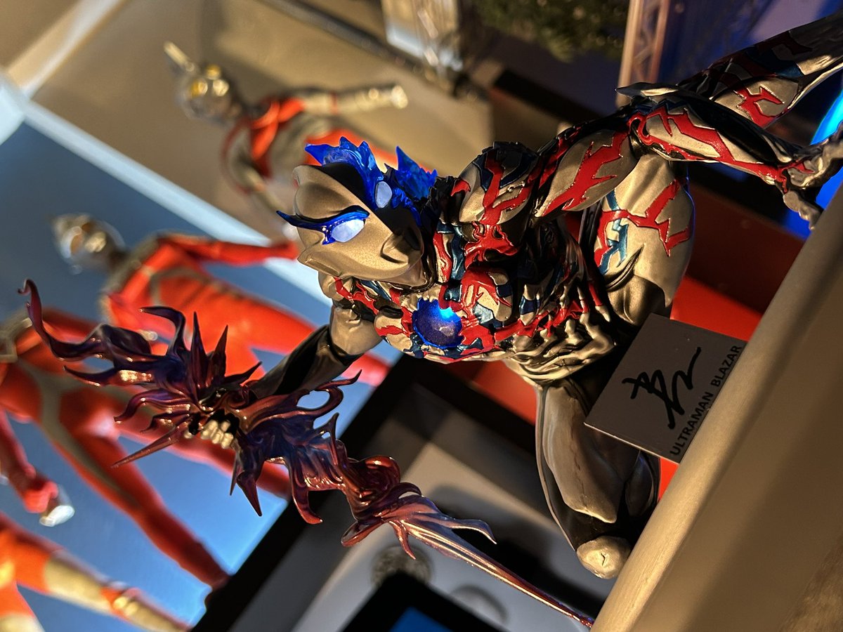 Wrong Floor製 「ウルトラマンブレーザー（スパイラルバレード