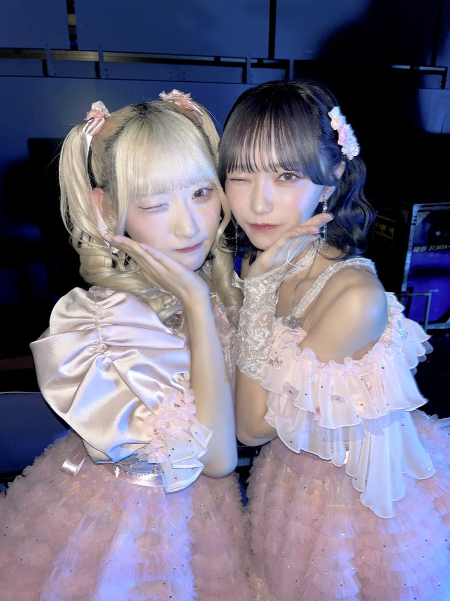 いおちゃんお誕生日おめでとう〜🎂♡ 衣織ちゃんのね視線の動かし方が