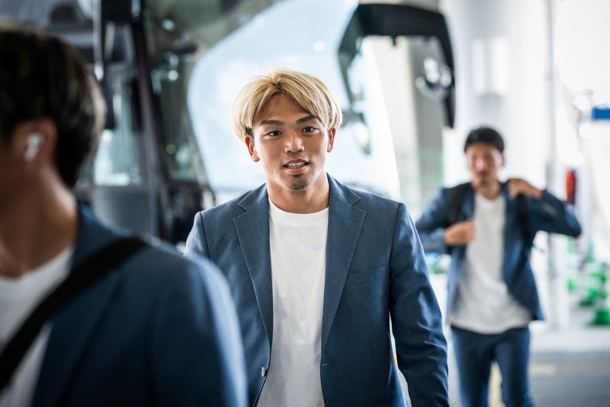 🔷🔶 𝙉𝙀𝙒 𝙎𝙐𝙄𝙏🤵‍♂️📸 今シーズン #エミネントスラックス 様