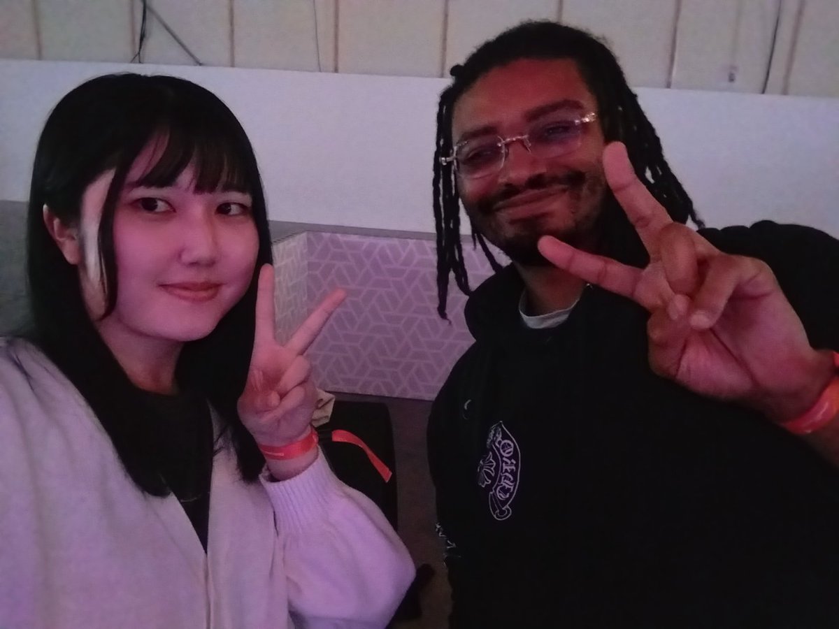 声かけてくれた上にいっぱい対戦してくれて、笑顔で写真まで一緒に撮っ