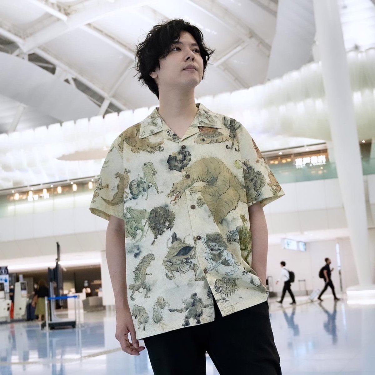 ウルトラ怪獣もののけ絵巻 総柄アロハ、個人的にもこの夏着まくりたい