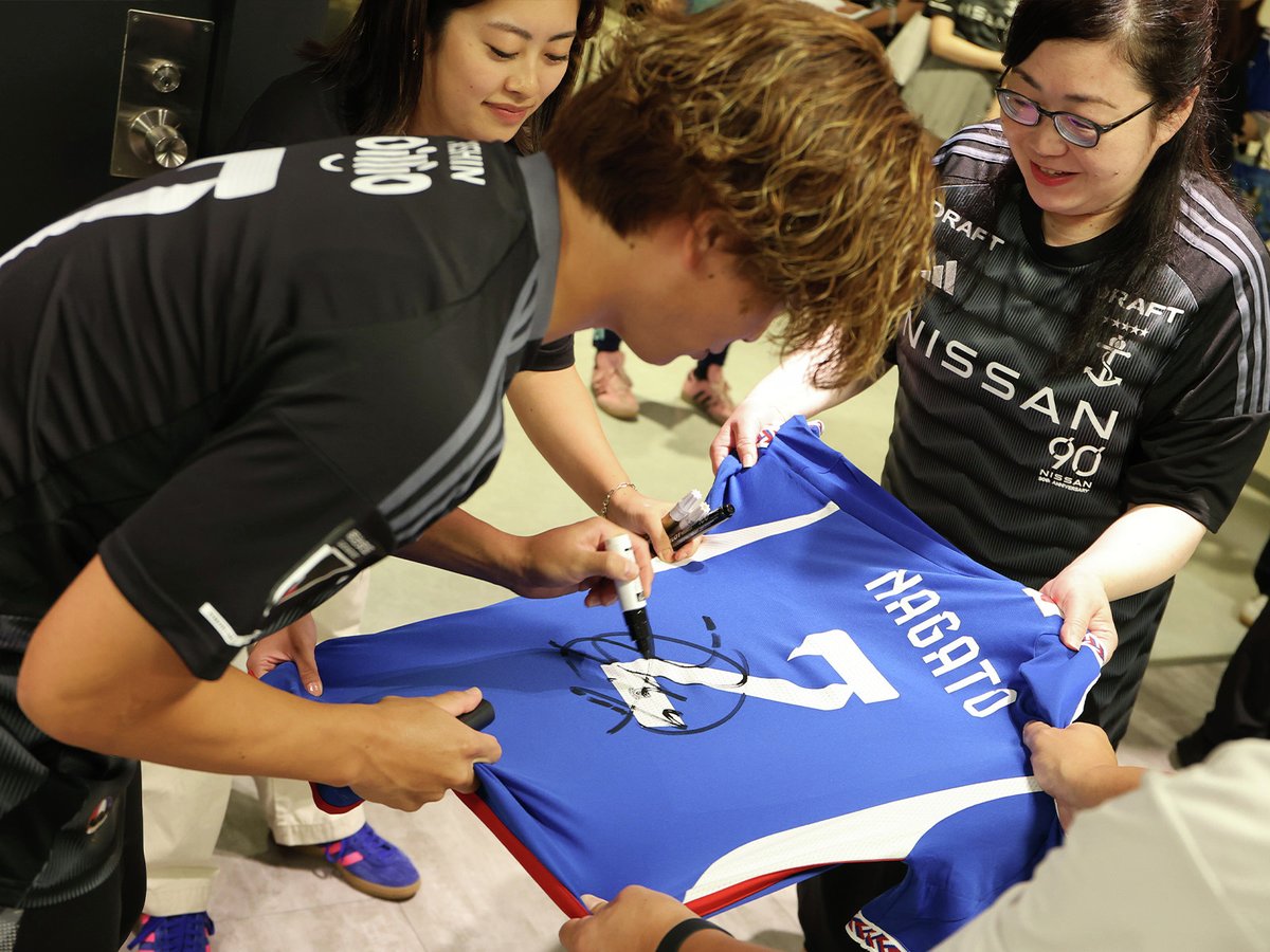 adidas Football presents #永戸勝也 選手来店イベントを開催