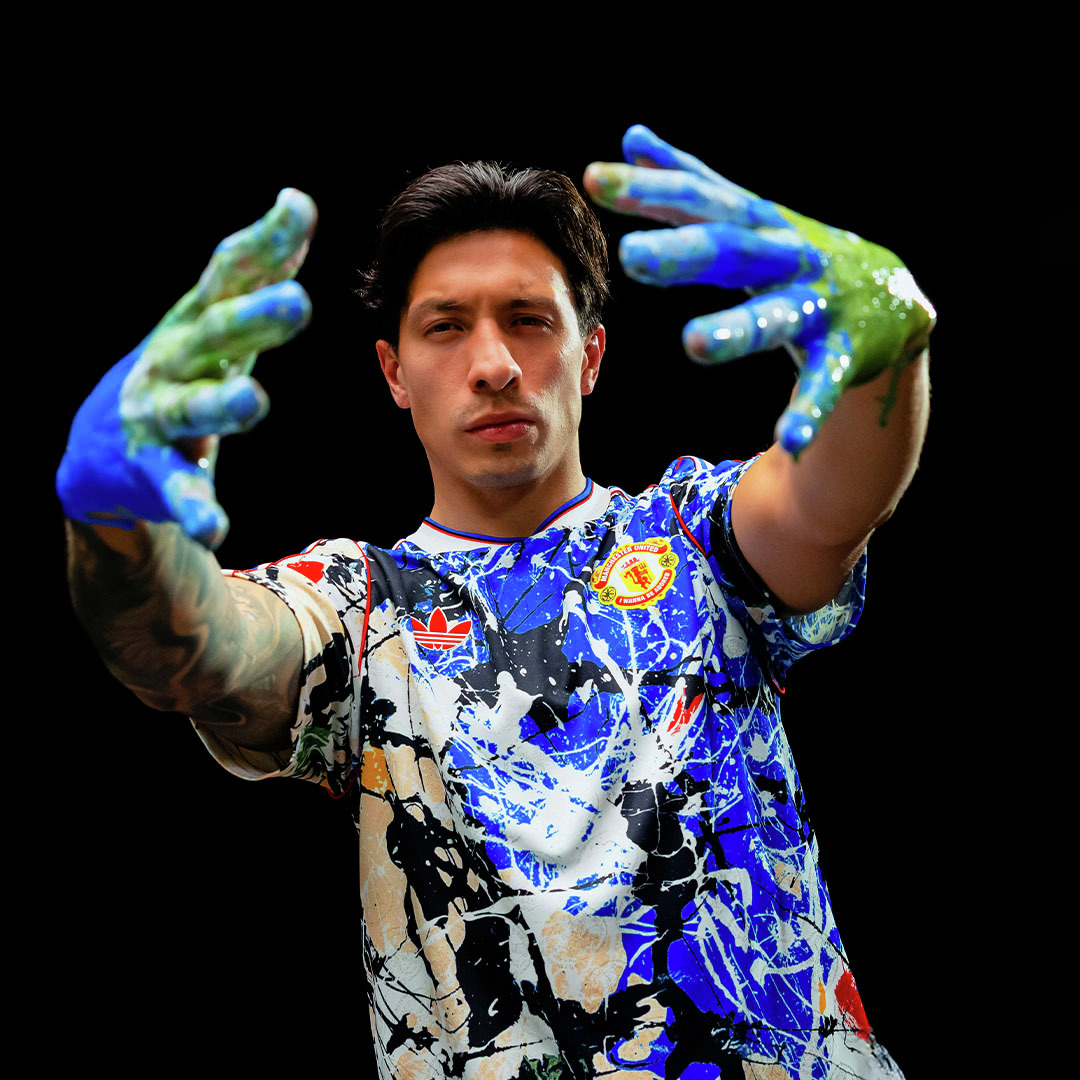 マンチェスターユナイテッド × THE STONE ROSESのコラボレーション