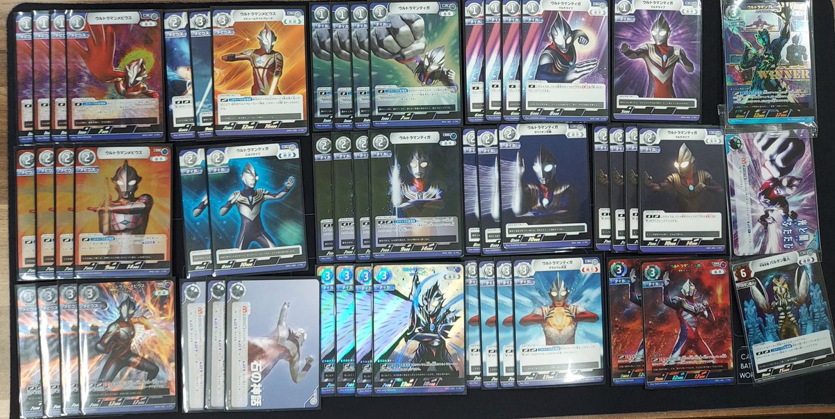 本日12時より開催のウルトラマンカードゲーム ギャラクシーカップは16
