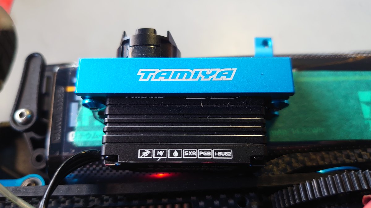 PowerHD S15サーボをお借りして、NB4との動作確認をしてみましたが