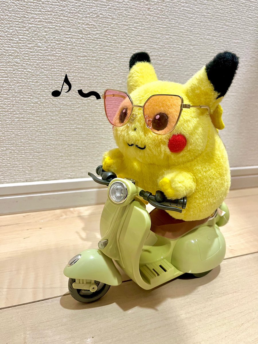 とうとうモロコシ🌽にもバイクが来た！❤️ 早速散歩してると…あっ