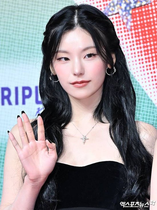 ITZY 情報 イェジがデビュー7年目でグループ内初のソロデビューを