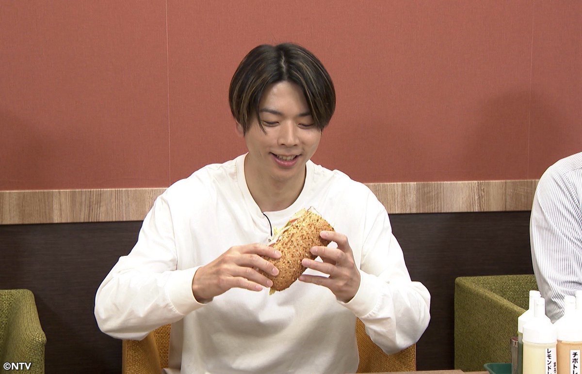 9時10分頃からはまじっすか💜 全部食べる企画に #NEWS #増田貴久 くん