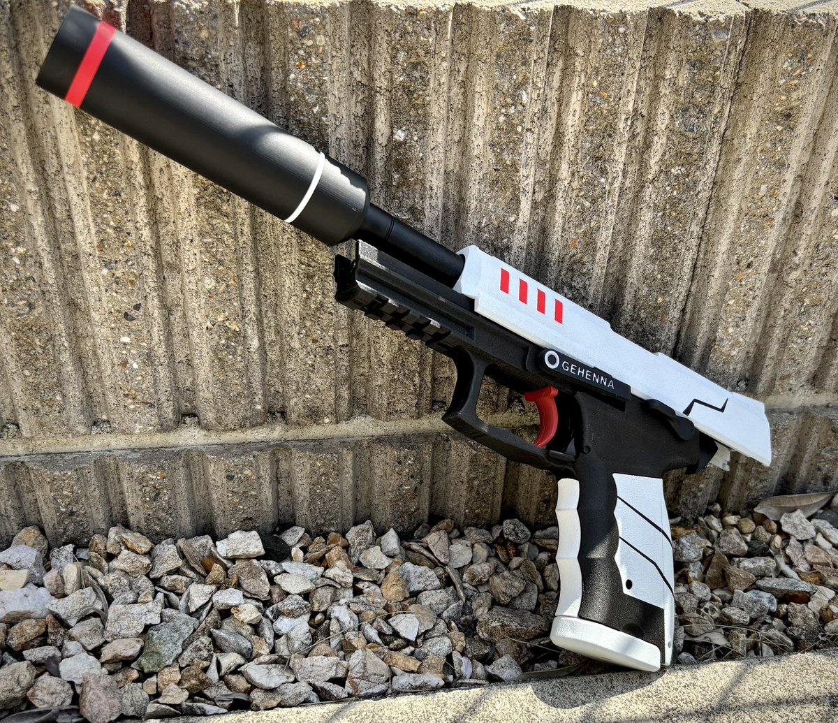 鬼方カヨコの固有武器「デモンズロア」風HK45を製作しました。 元ネタ