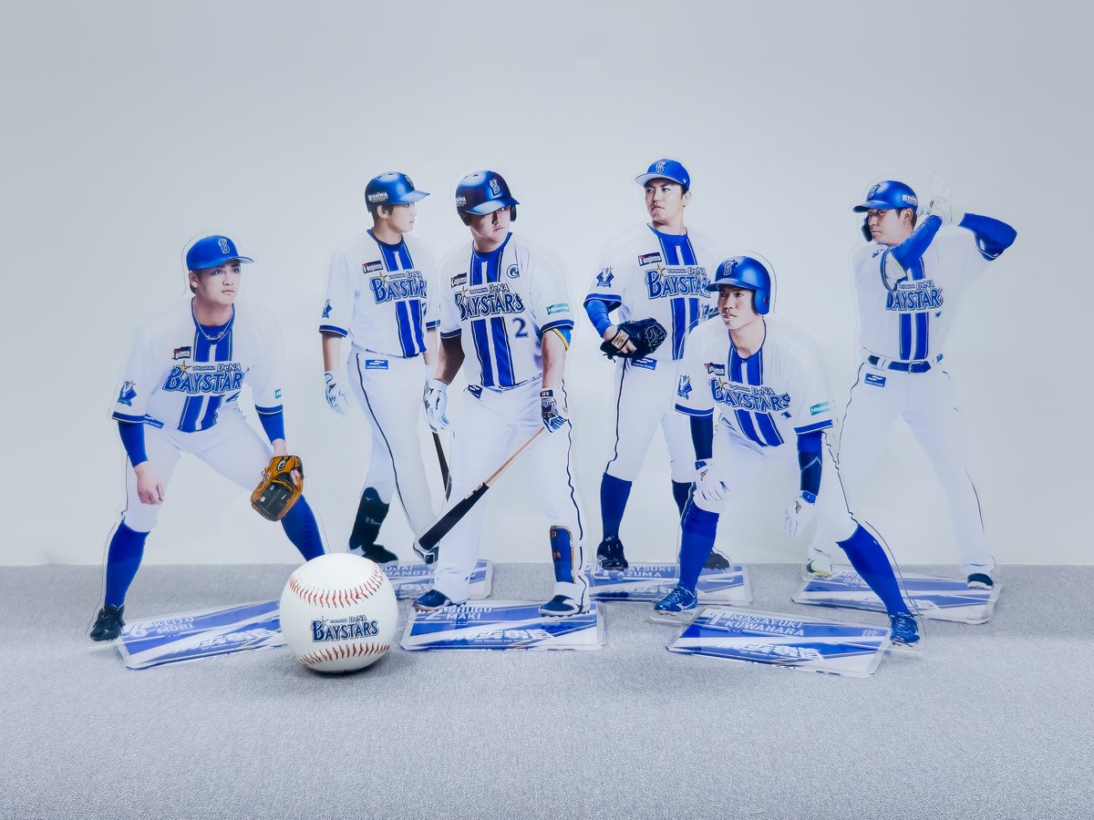 精悍な表情をみせる選手を大きなサイズでお楽しみいただける、BIG