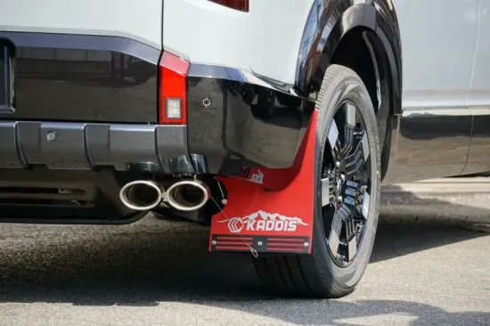 新型デリカD:5 マッドフラップ発売開始致しました！ 今回、ブラック