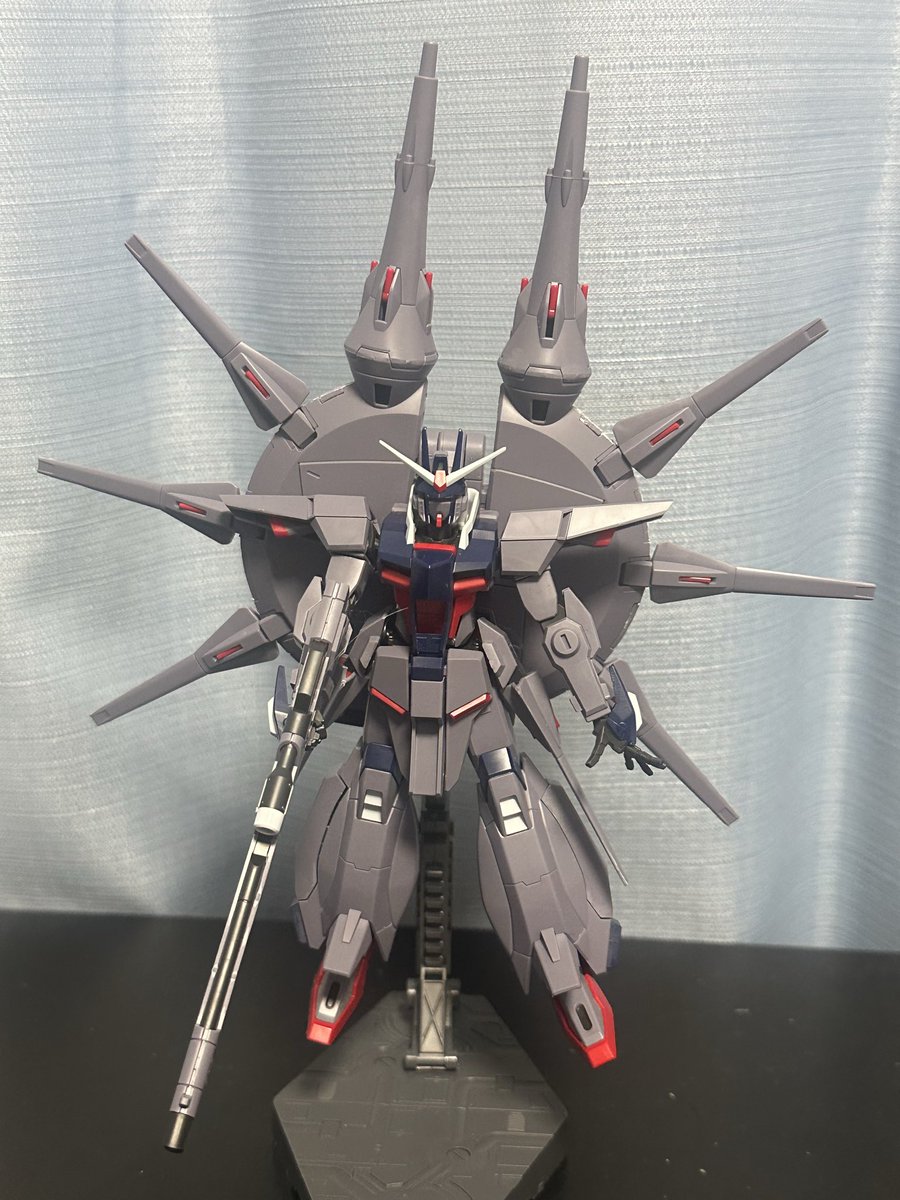 こんにちは🌞 ガンダムSEED DESTINY HG レジェンドガンダム パチ組み