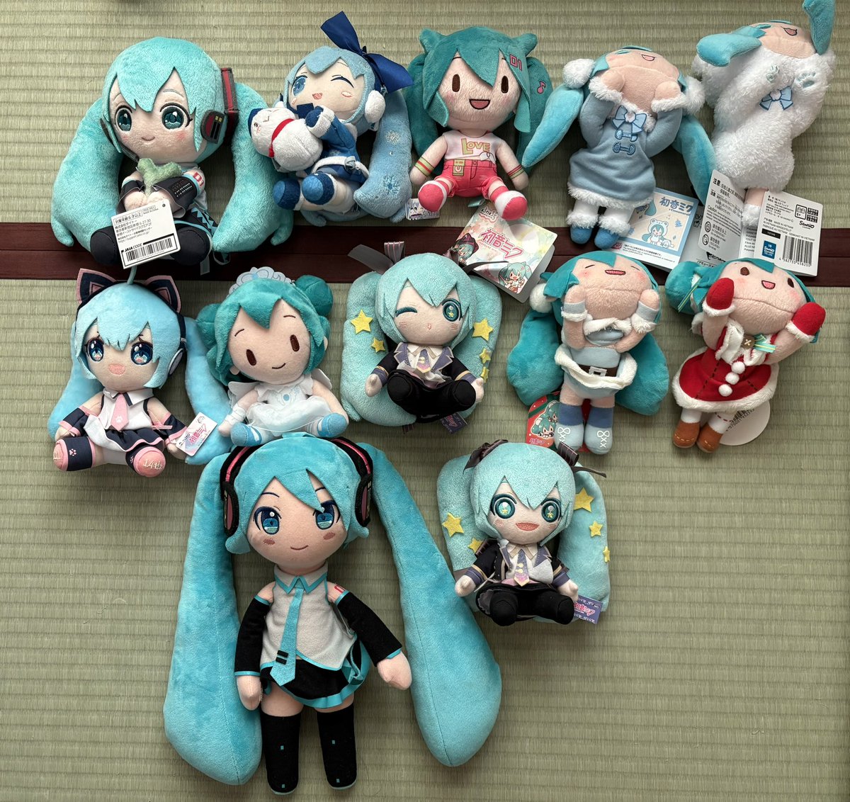 グッズ整理のためぬいぐるみやらフィギュアやらお譲りにだします。 譲