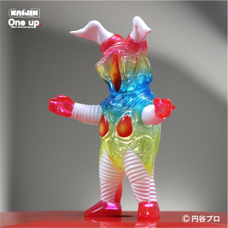 3/1 シカフェス One up. 出展 KAIJIN x One up. ゼットン クリアと白の