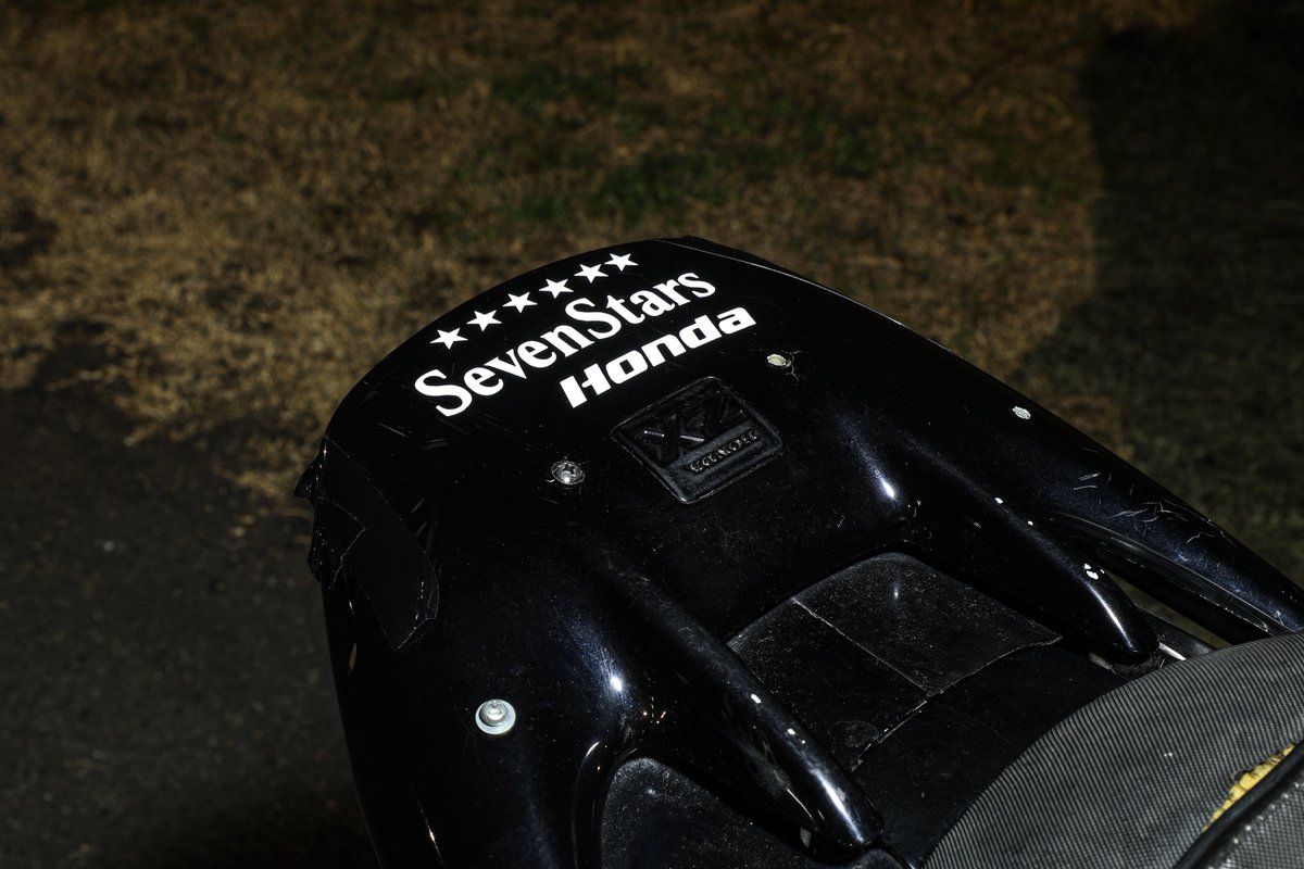 ミニご報告 Honda Live dio ZXに鈴鹿8耐 No.7 Seven stars Honda 7施行