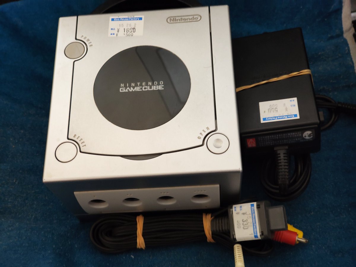 というわけでジャンクのゲームキューブ確保。多分ディスク読み込み不良