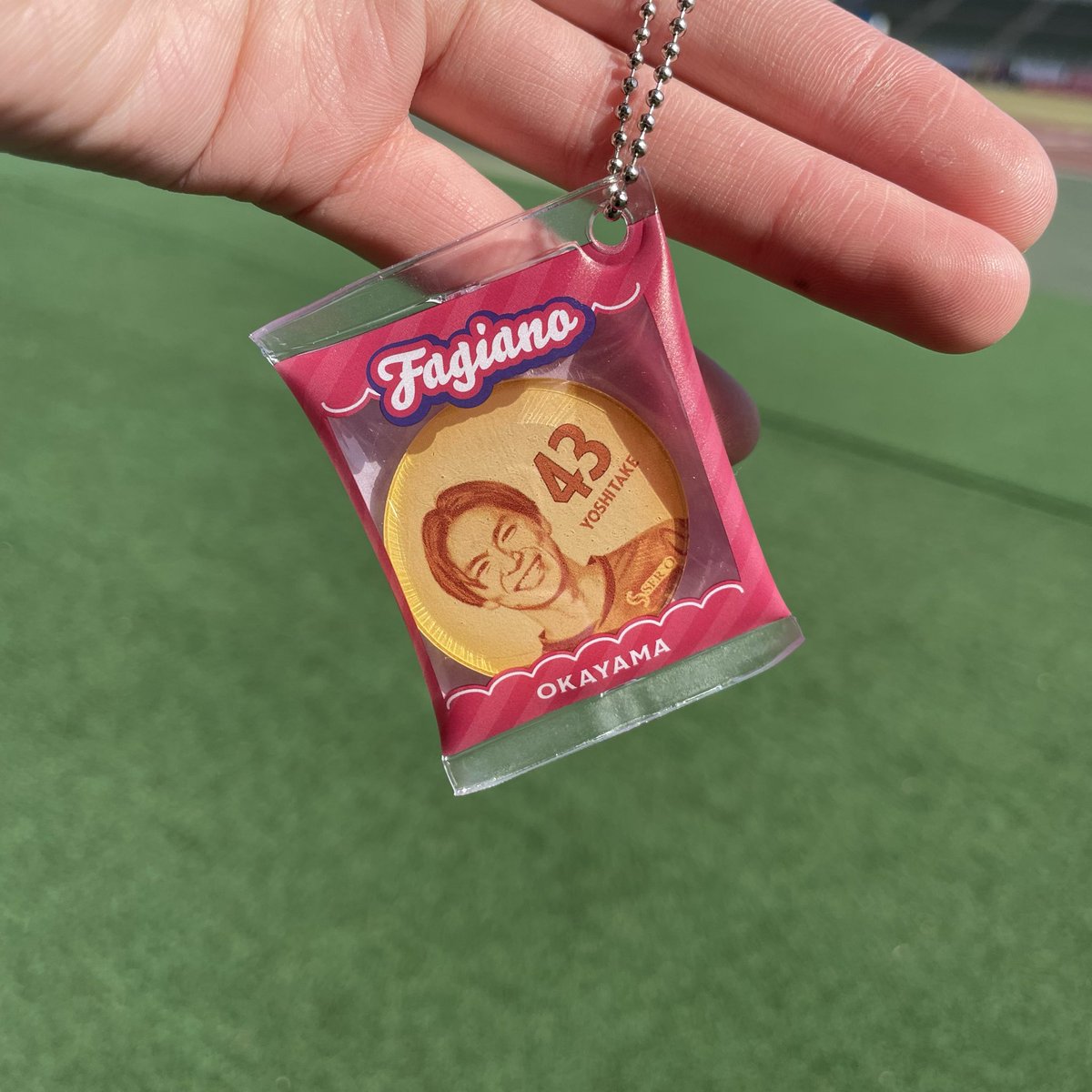 この可愛さをお写真で🙌 ぷっくり立体的な満足感ある キーホルダーです