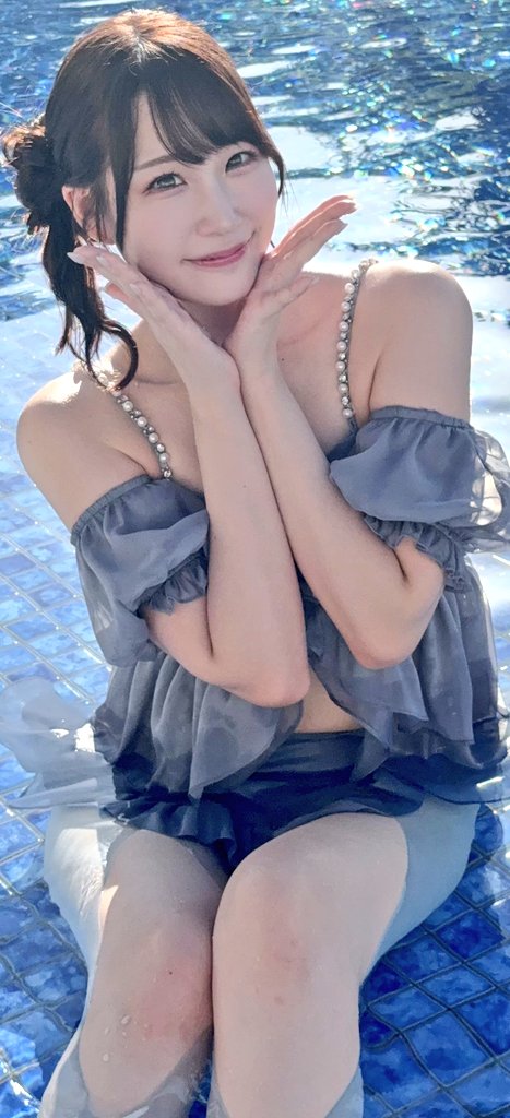 結名美月さん。。。。。 良いっ。。。。。 体型的には良い感じにムチ度