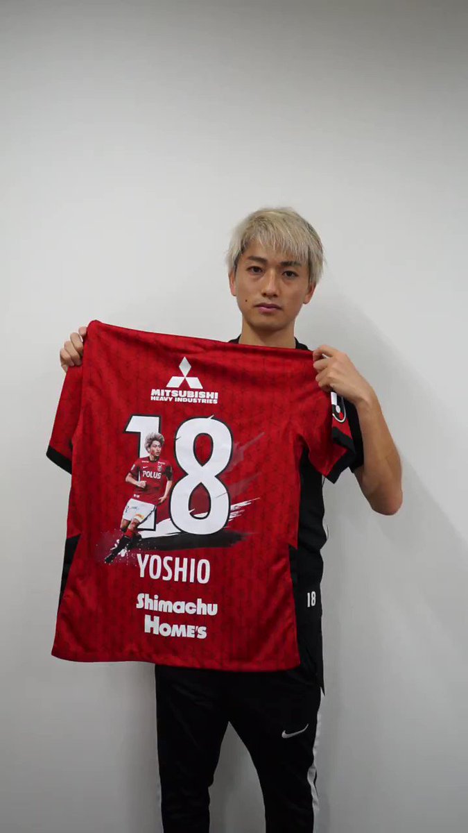 レア ホログラム仕様】柏レイソルNo.8 小泉佳穂 五角形アクリル