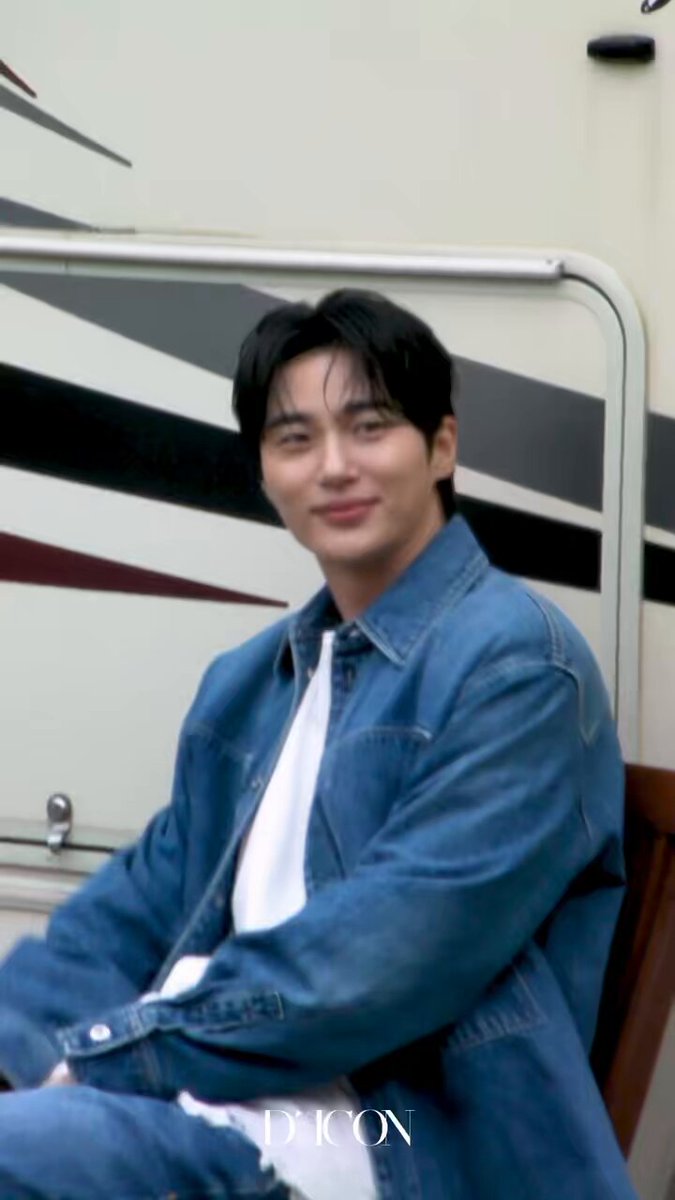 ◤ 期間限定 ◢ ビョン・ウソク最新写真集 『DICON VOLUME N°23