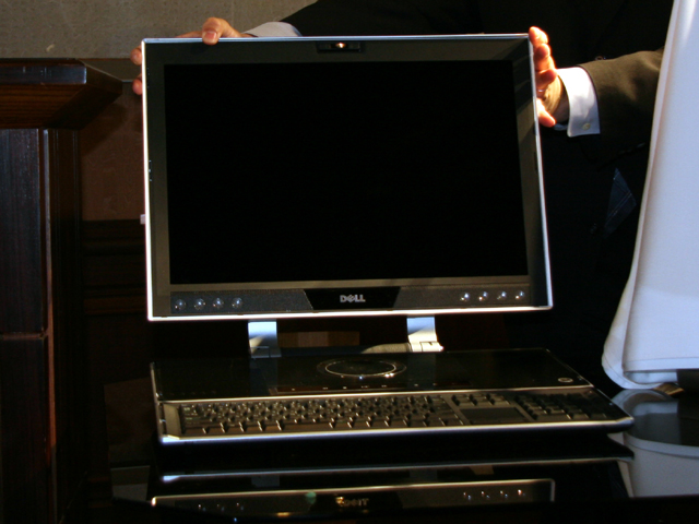 デル、20.1型ワイド液晶搭載エンターテイメントノート「XPS M2010」