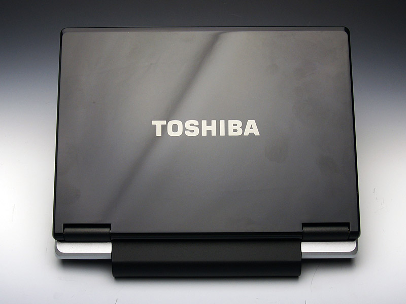 東芝「NB100」フォトレビュー