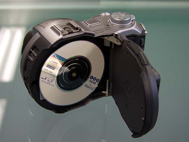 ソニー、CDマビカに400万画素機など新モデル