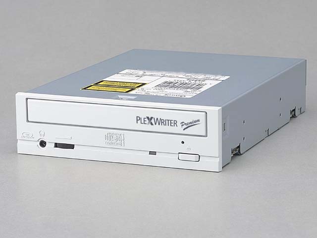 プレクスター、“最終完成形”を目指したCD-RWドライブ