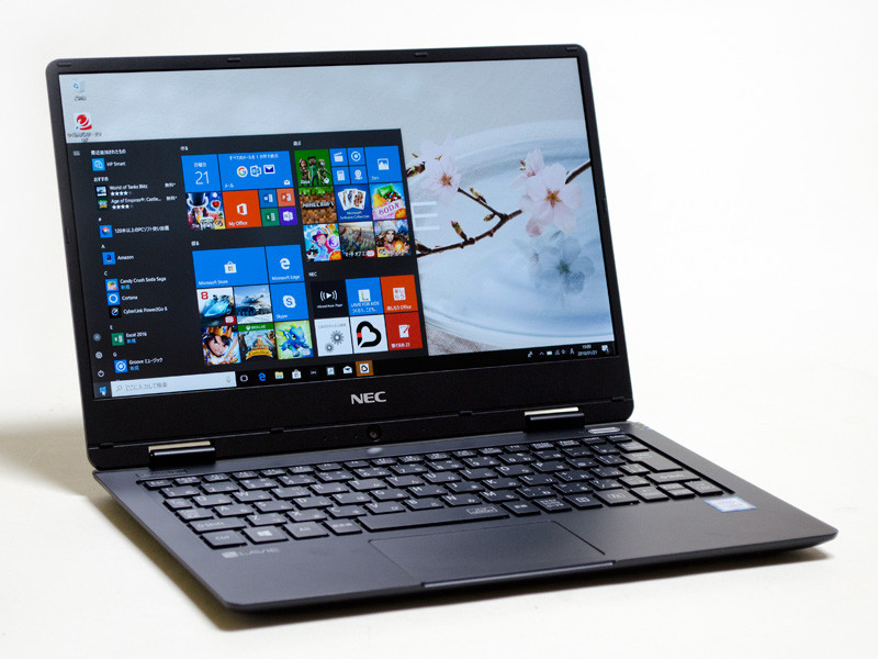 西川和久の不定期コラム】12.5型で900gちょっとの軽量モバイルノート