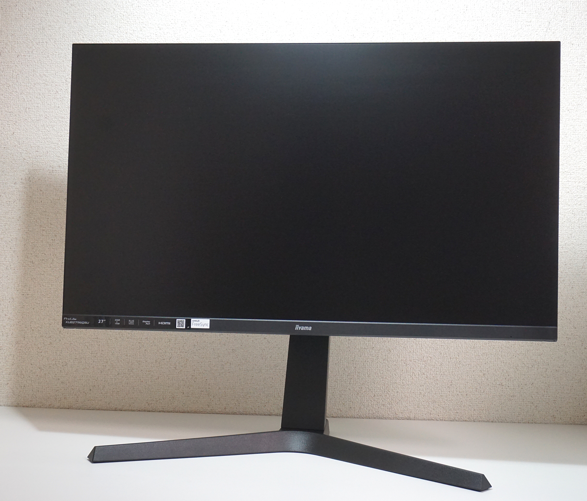 レビュー】細身のデザインでスタイリッシュなWQHD液晶。マウス