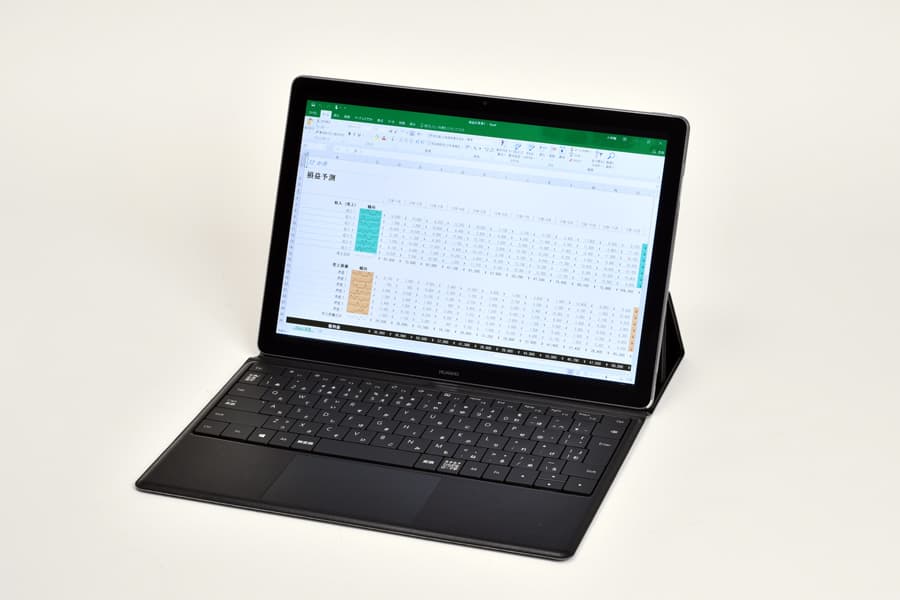 HUAWEI MateBookは真に「オールラウンダーな2in1」か？ 実機を使っての