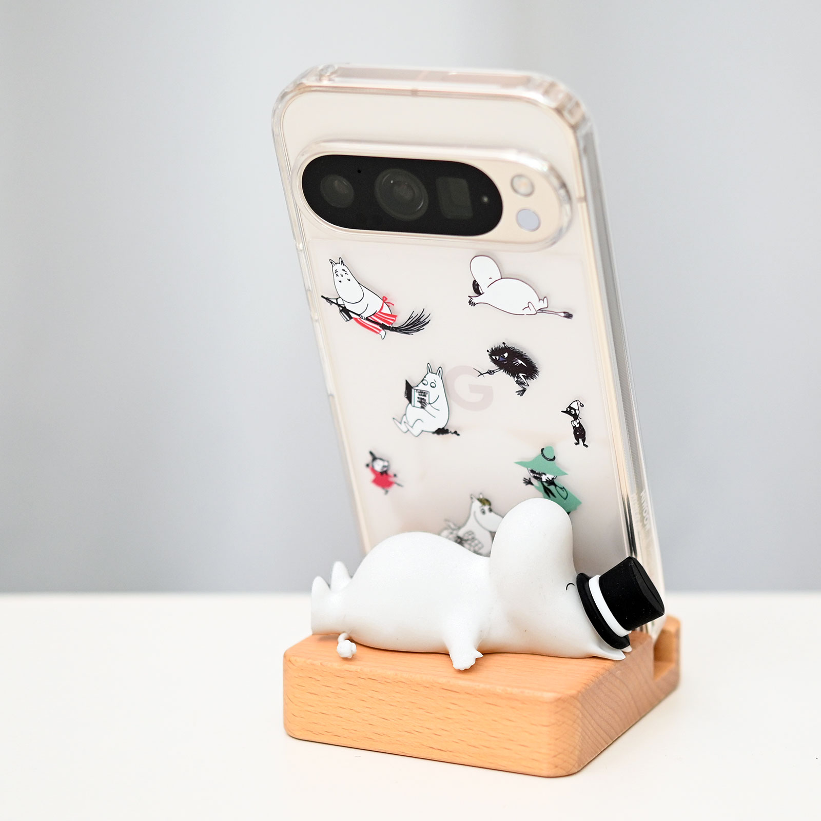 レビュー Pixel 9 Pro(XL) ムーミンコラボの​​ スマホケース＆スタンド
