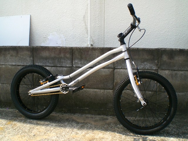 トライアル車20インチ : トライアル自転車 BMX ピスト 自転車