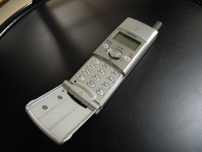 私の携帯（PHS)遍歴 : AL6061