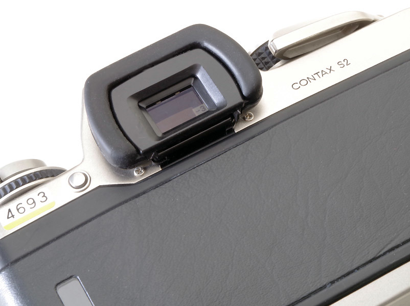 アイカップ考（CONTAX用：F-3） : 鞄の中身
