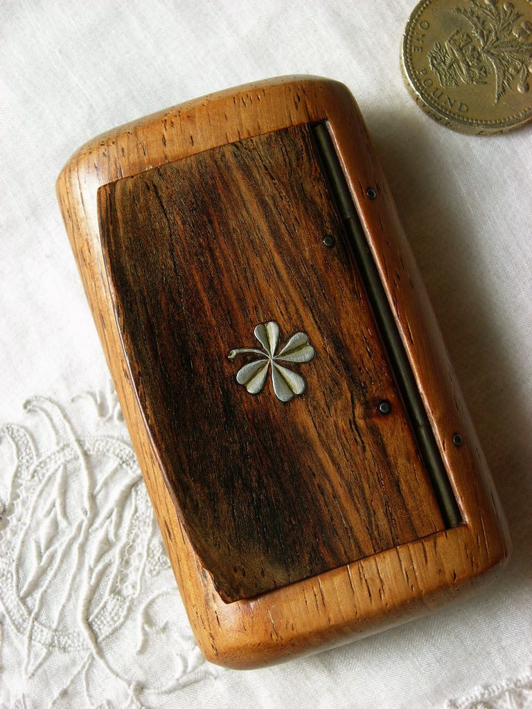 Snuff Box スナフ（嗅ぎタバコ）用のケース : 満月アンティーク