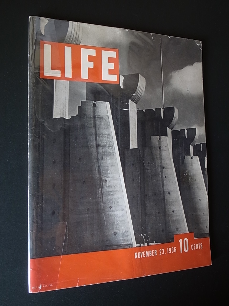 ライフ創刊号 / LIFE: NOVEMBER 23, 1936, The First issue : Books