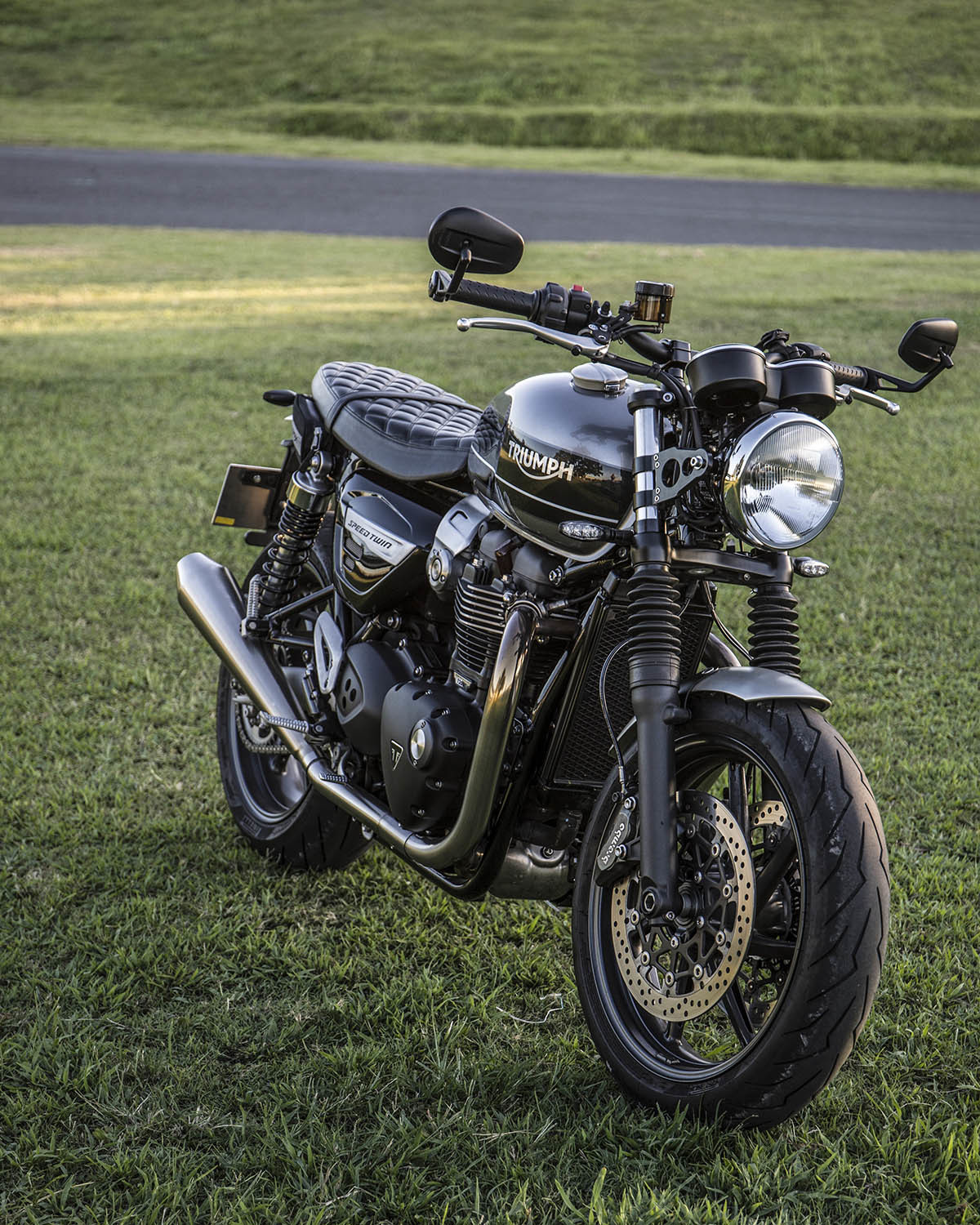 Motogadget mo.viewという新・三角縁神獣鏡 : La nuova vespa?