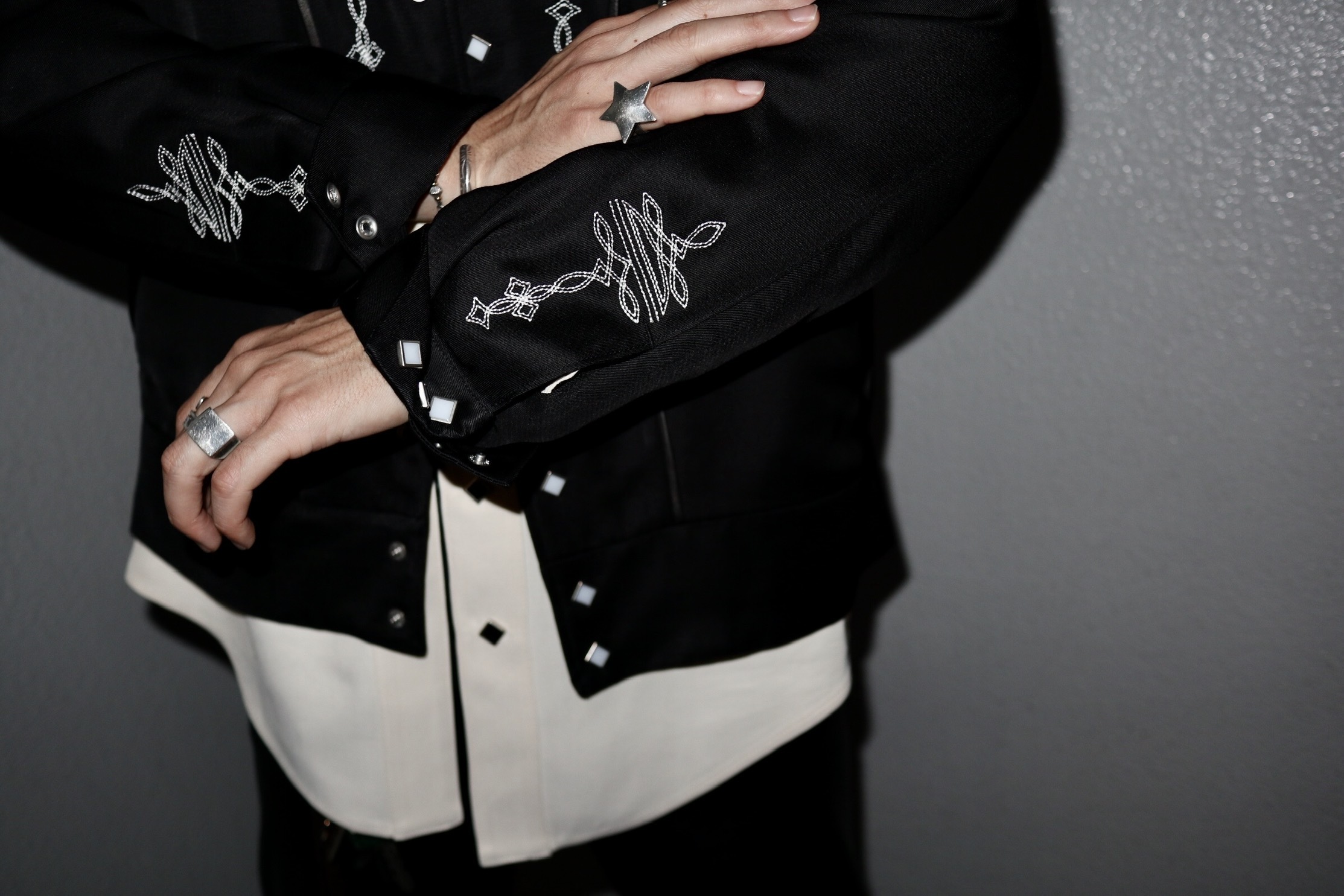 The Letters : WESTERN EMBROIDERY BOLERO JACKET - RAYON TWILL