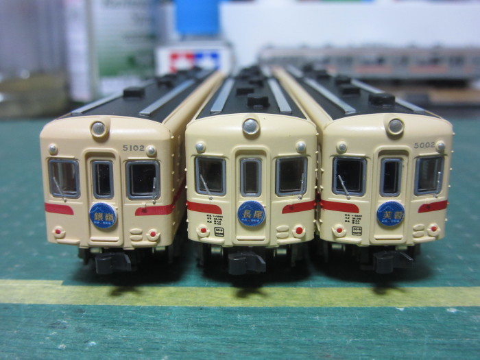 鉄コレ・小田急キハ5000／キハ5100（一話完結） : 赤い電車は