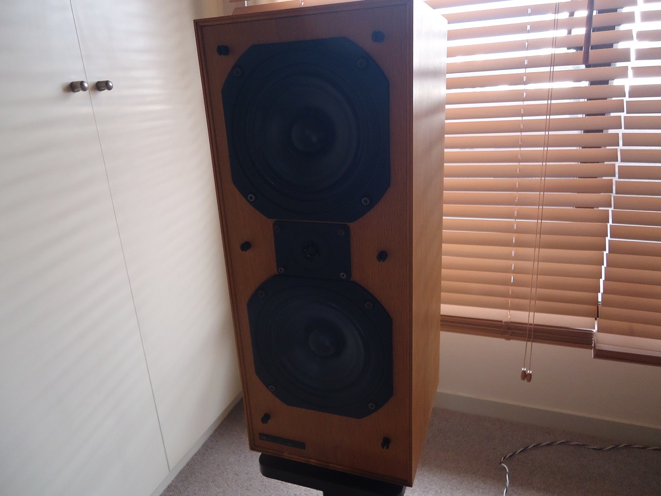 続モダンショート : 部屋の音とレコードの音（オーディオの深淵）