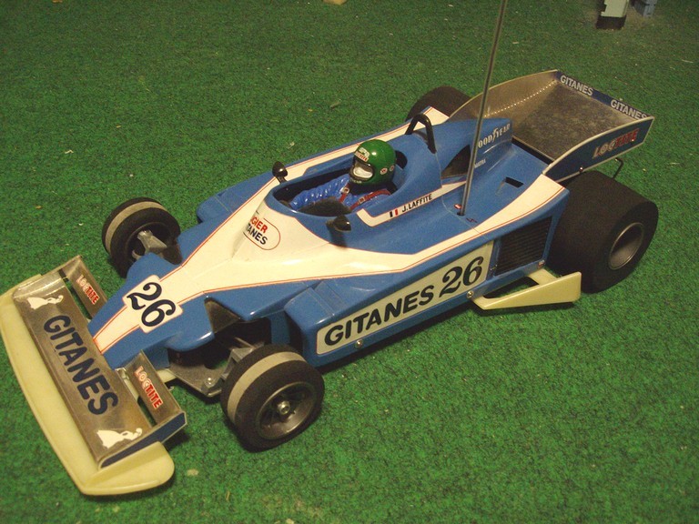 ラジコン所有記録 タミヤF1競技用スペシャル リジェJS9とロータス79