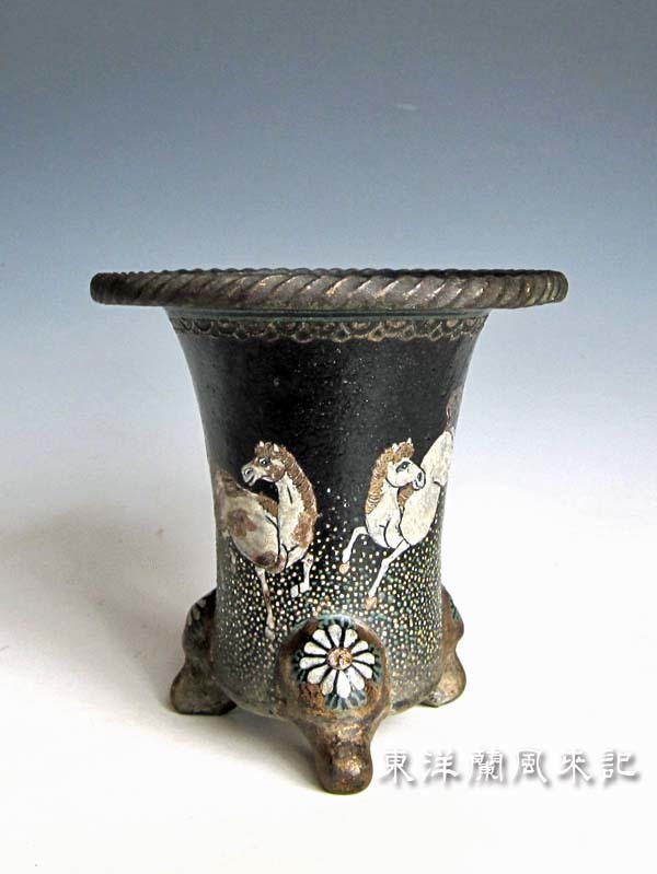 駿馬図万年青鉢 No.687 : 風来記 東洋蘭風来記 春蘭 中国春蘭 植木鉢