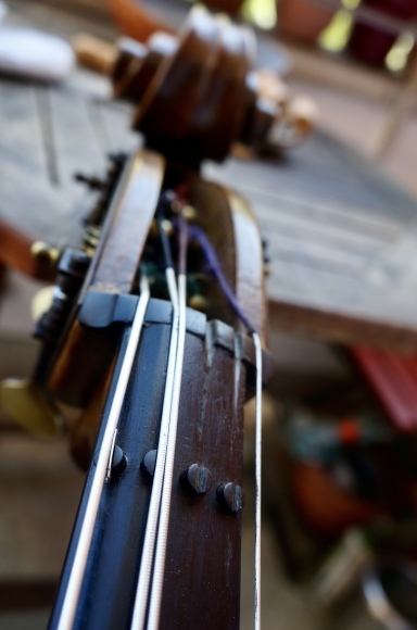 初めて弓毛を洗ってみました+四弦(テストーレcopy)コントラバス改良