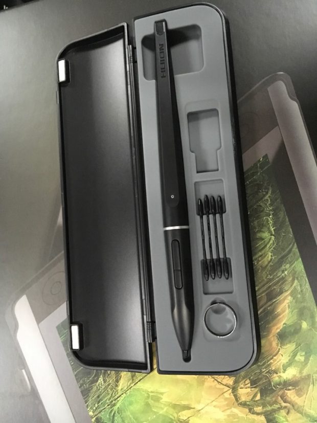 HUION液晶ペンタブレットGT-156HD徹底検証】気になる仕様一覧を