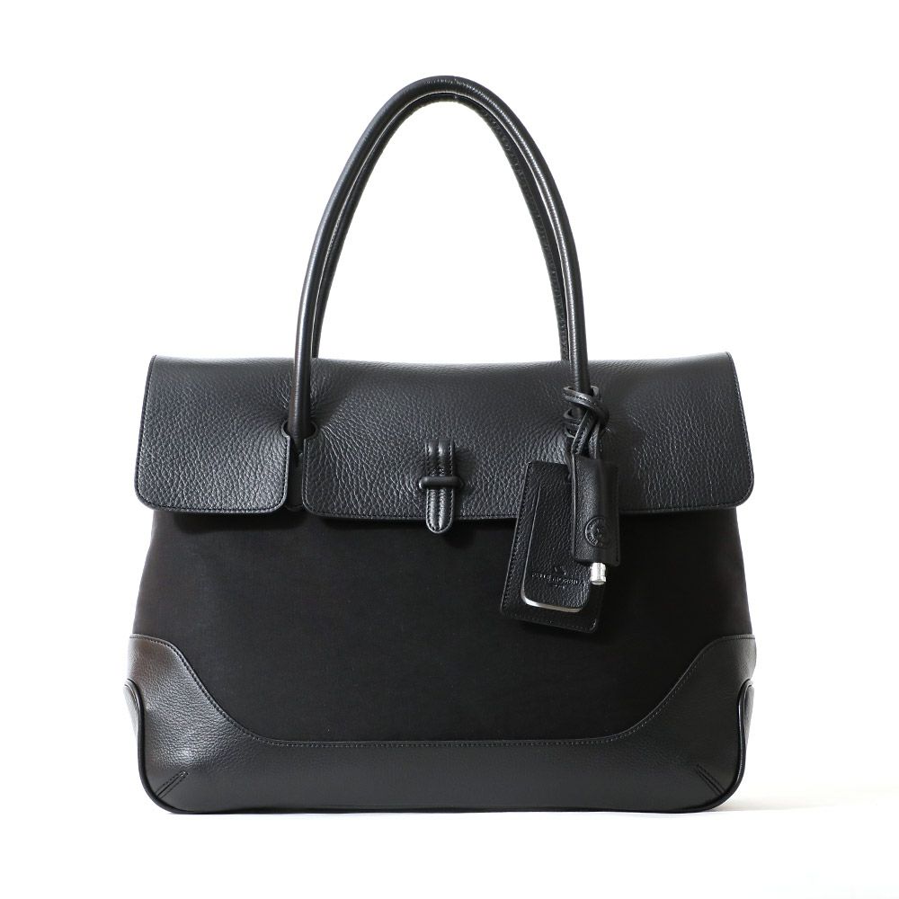 ブランド10周年を記念した限定アイテムを発売開始