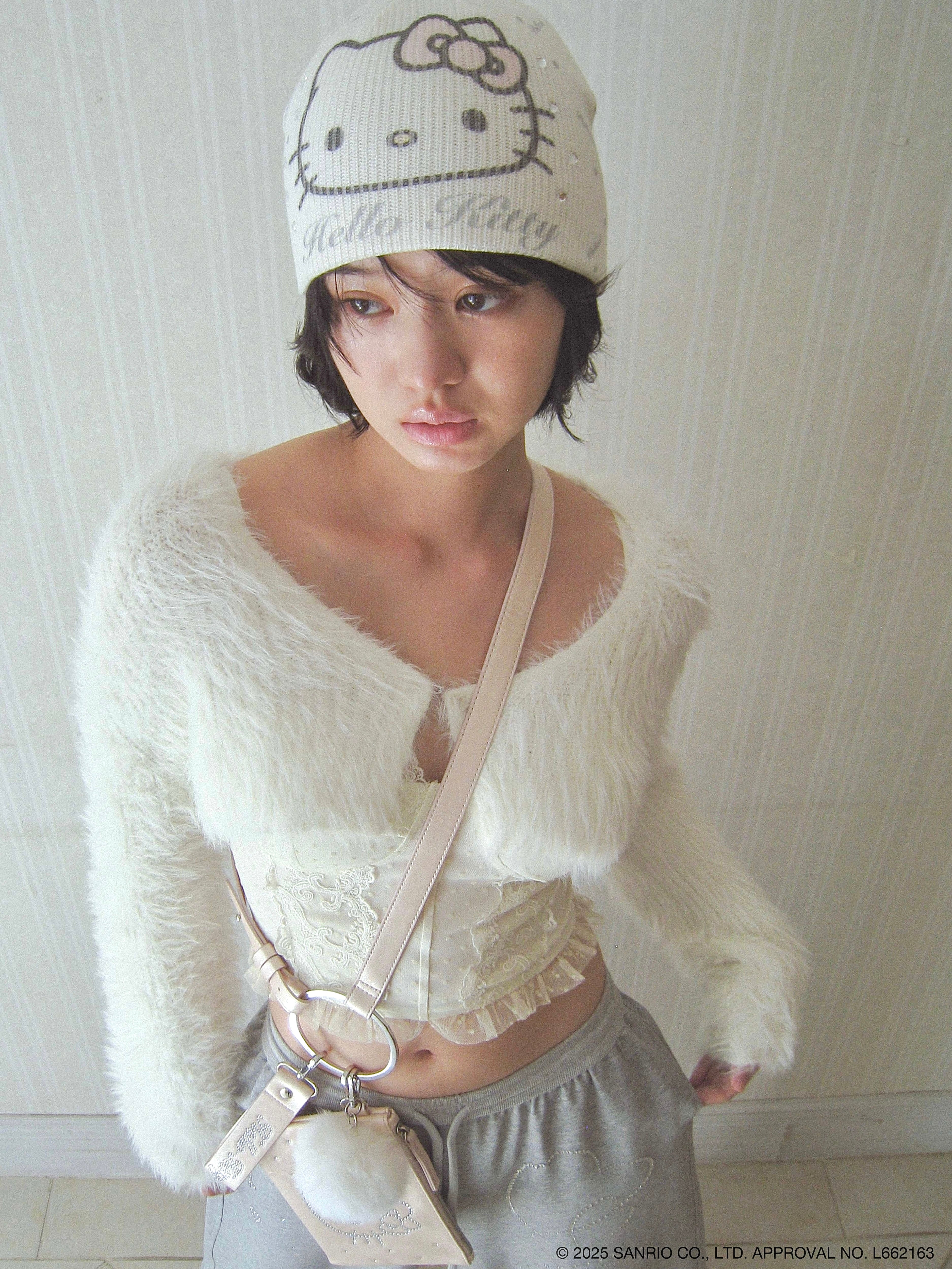 HELLO KITTY charm pouch shoulder｜PELLICULE | ぺリキュール