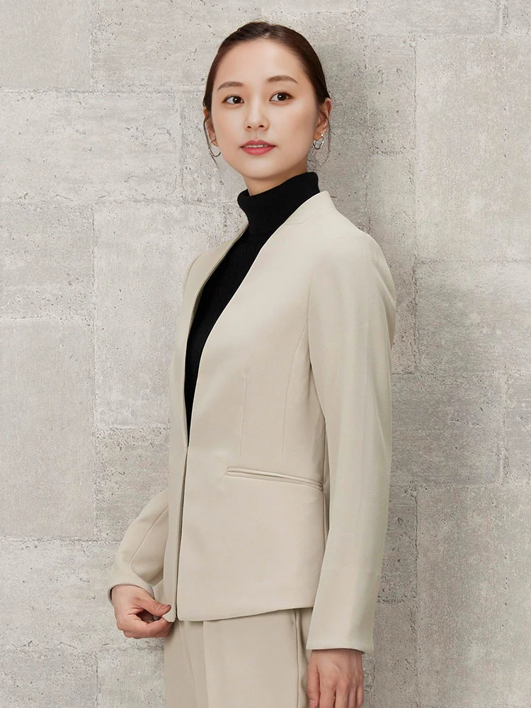 ベージュ バックサテンジョーゼット ノーカラージャケット ベージュ