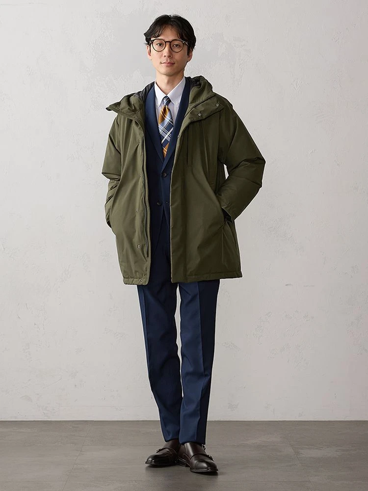 D．グリーン オールウエザーテックス フード付きハイブリッドダウン